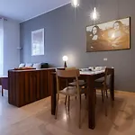 Italianway Easy - Eschilo 5 Apartmán *